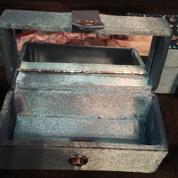 2 Bedazzled trinket boxes - Picture 5 of 9